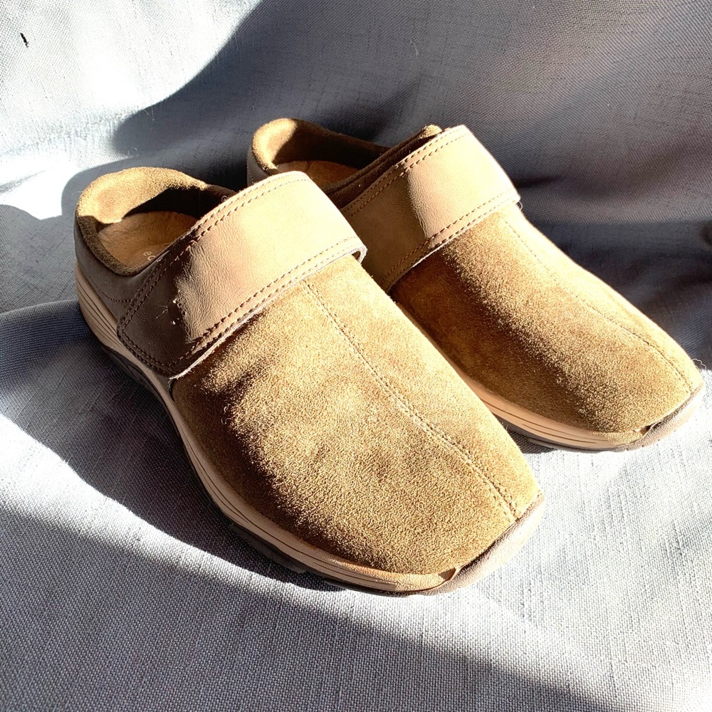 Easy spirit taupe mule size 8